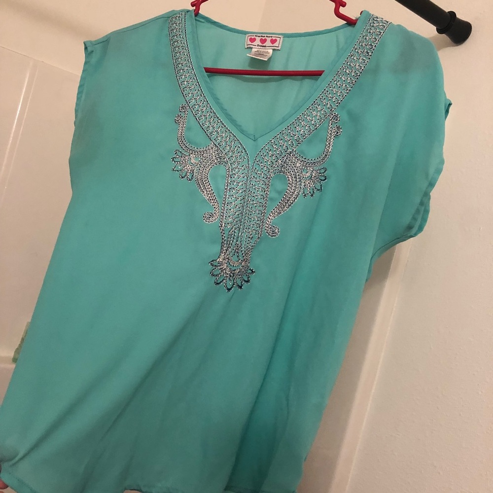 Cute blouse
